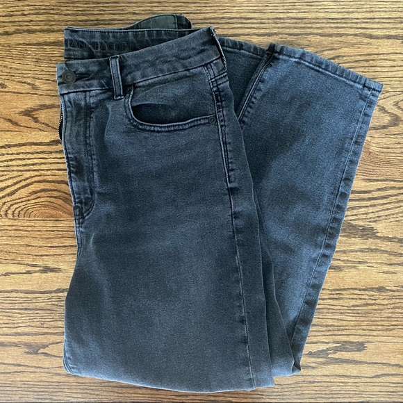American Eagle Outfitters Denim - American Eagle Curvy Mom Jean 8 X-Short Gray Black